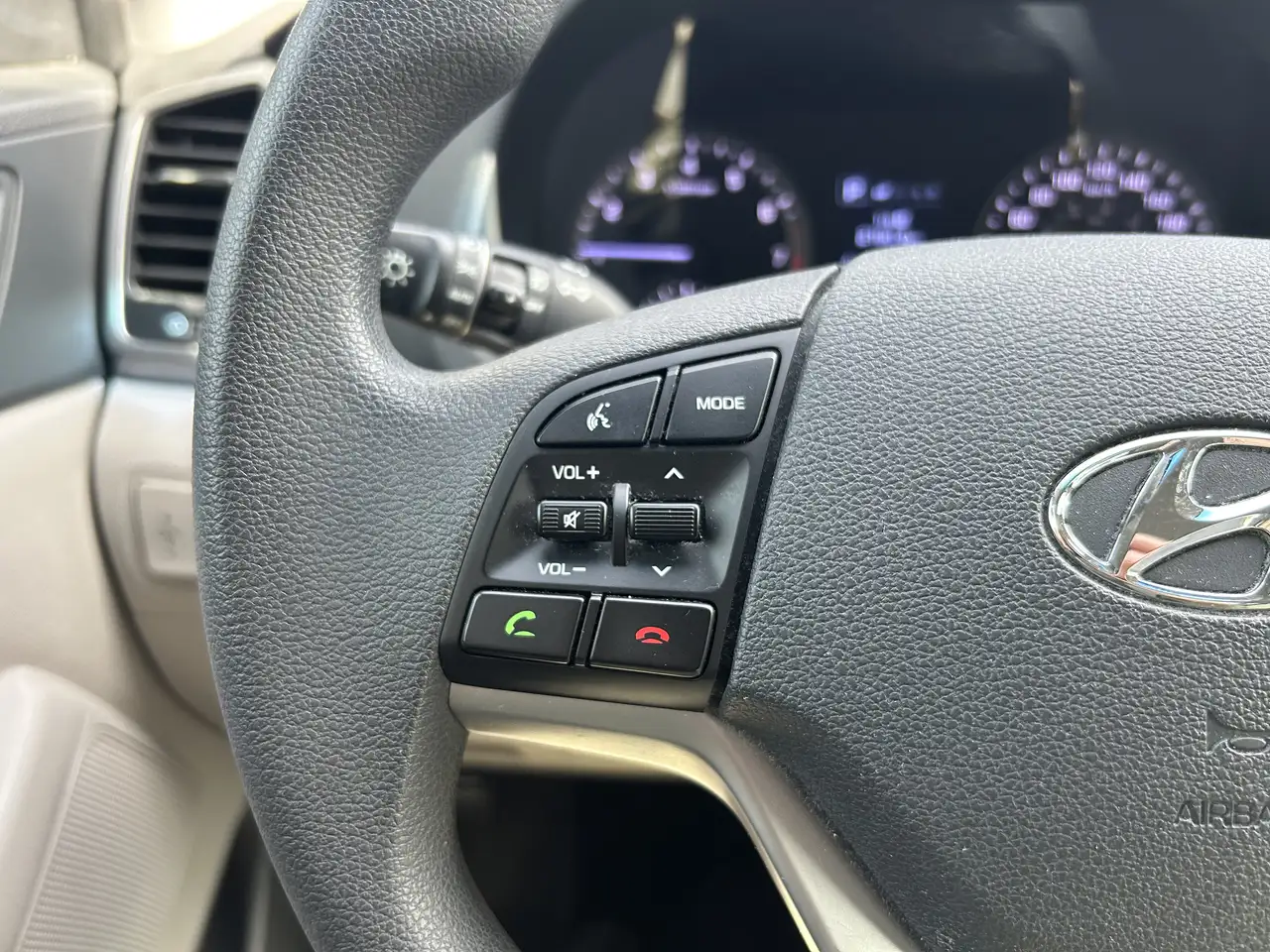 Hyundai TUCSON снимка Hyundai TUCSON