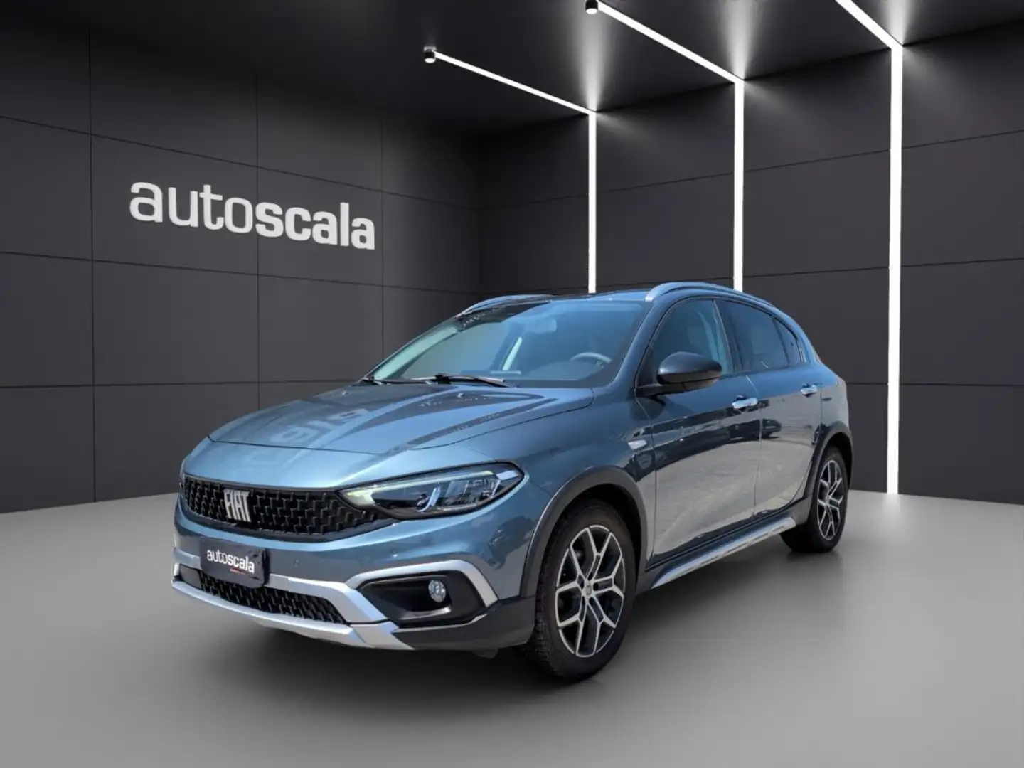 Fiat Tipo 1.6 Mjt S&S 5 porte Cross Blu/Azzurro - 1