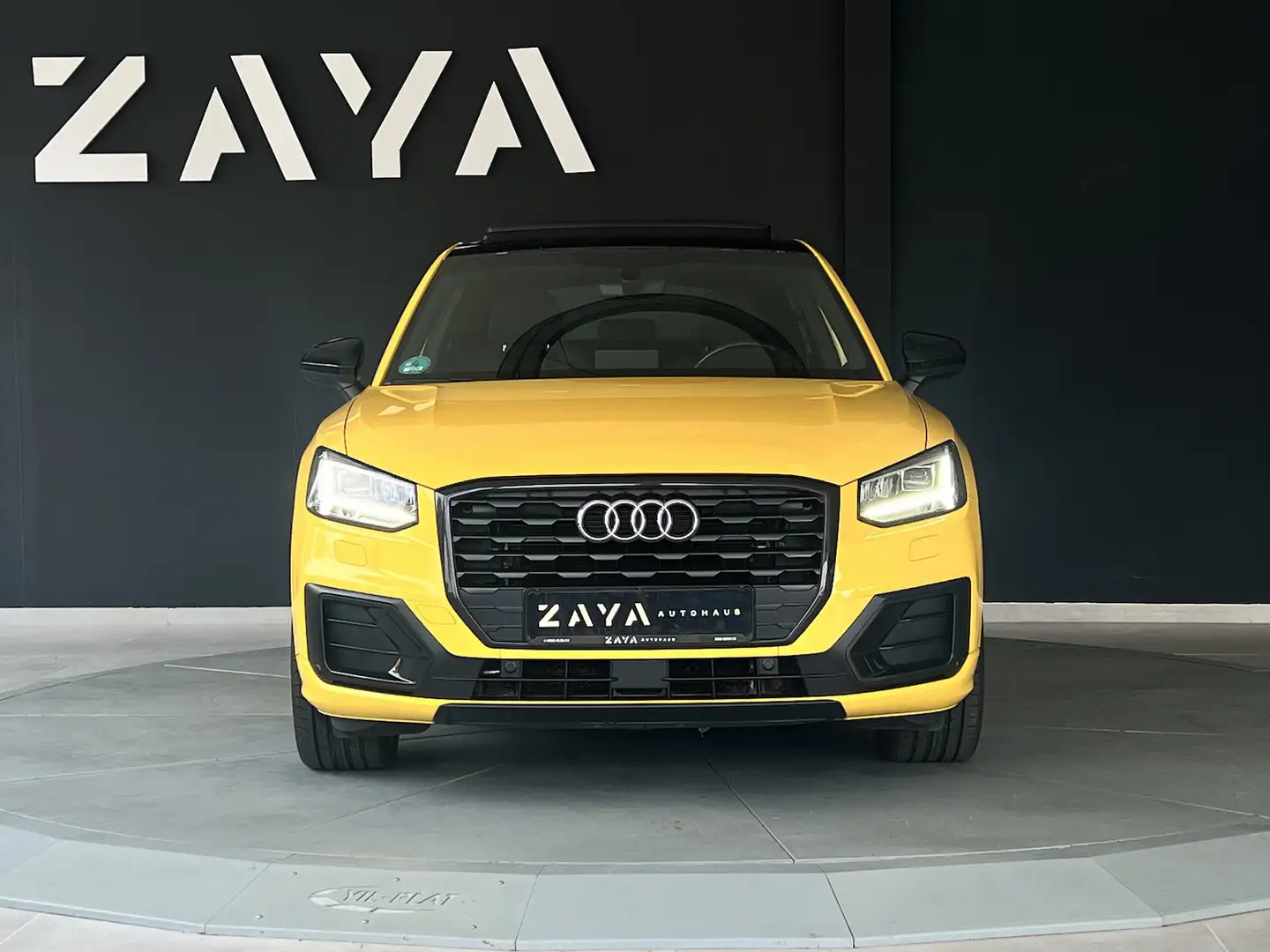 Audi Q2 30 TDI S-Line Black*PANO*LED*B&O*R-KAM* Jaune - 2
