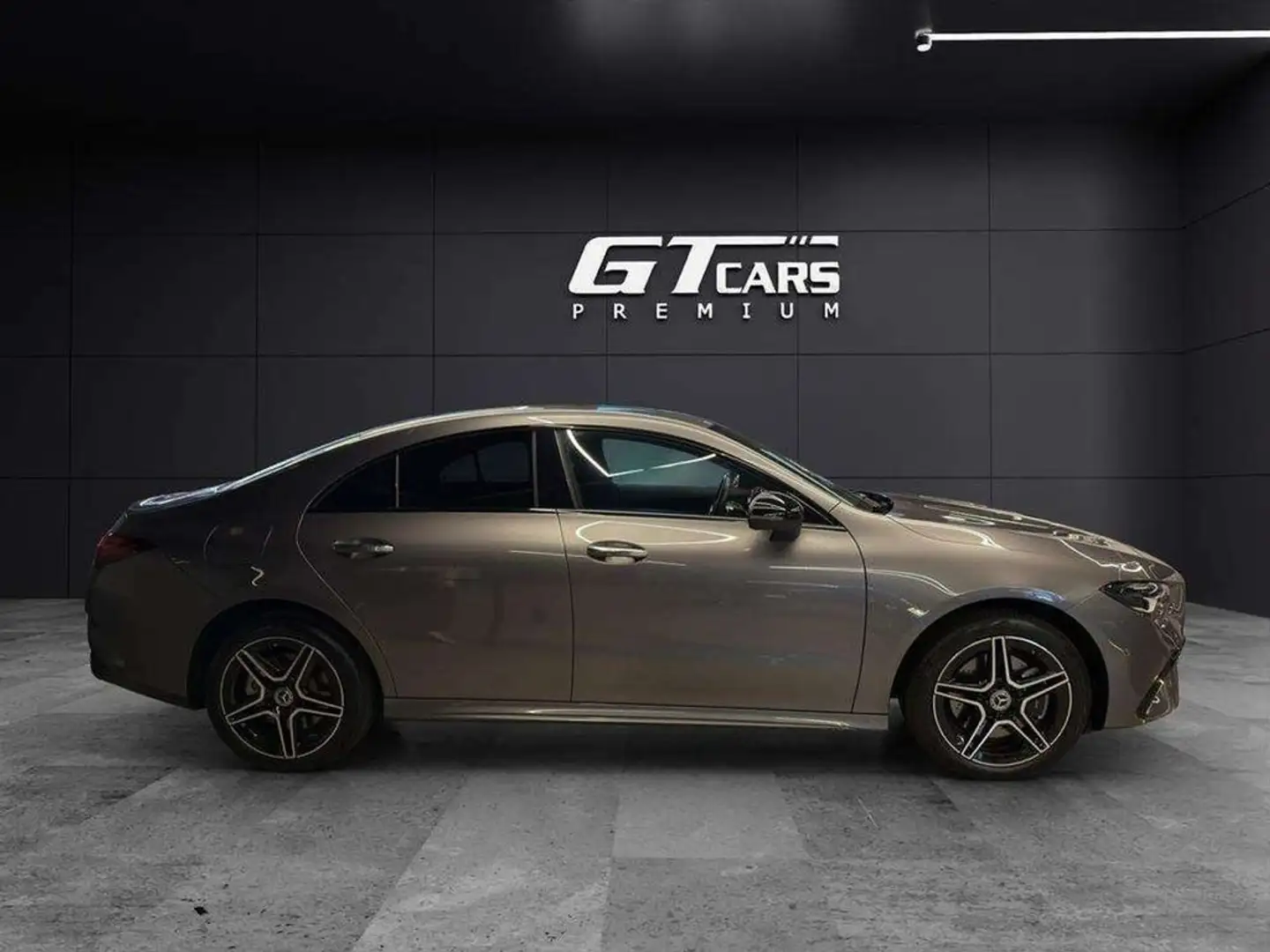 Mercedes-Benz CLA 45 AMG 250e Gri - 2