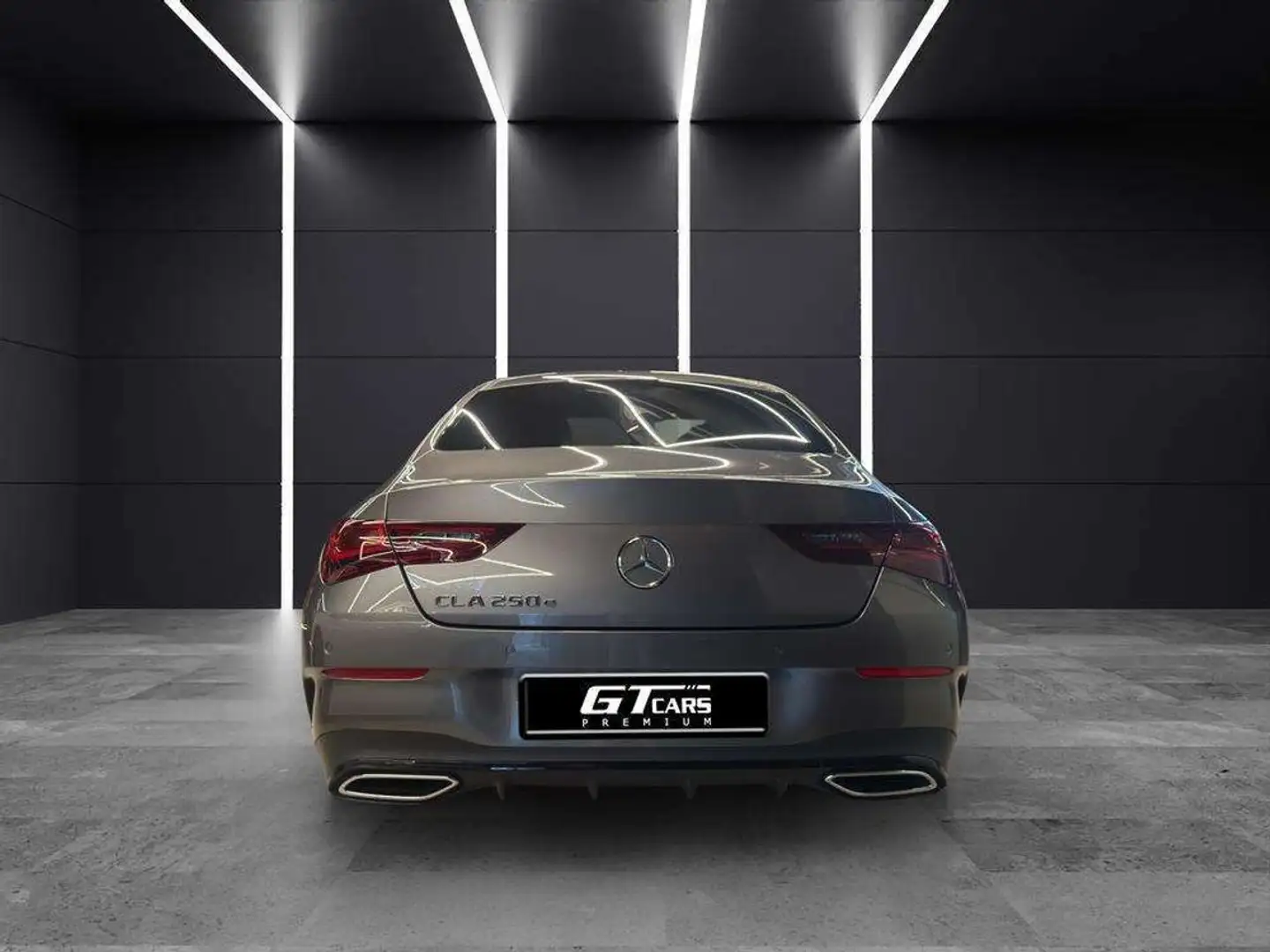 Mercedes-Benz CLA 45 AMG 250e Gris - 1