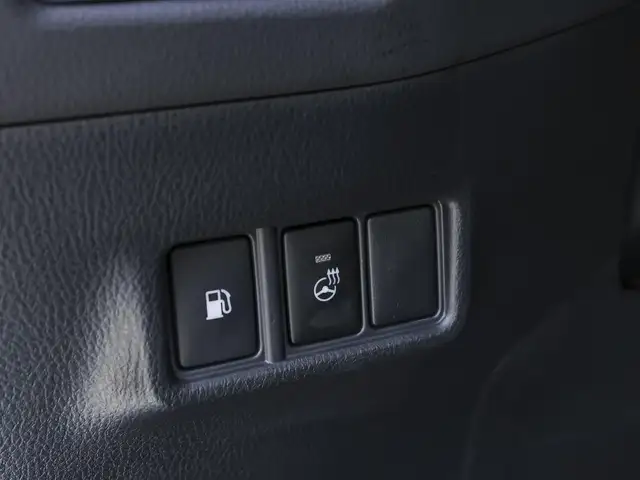 Toyota C-HR view 10