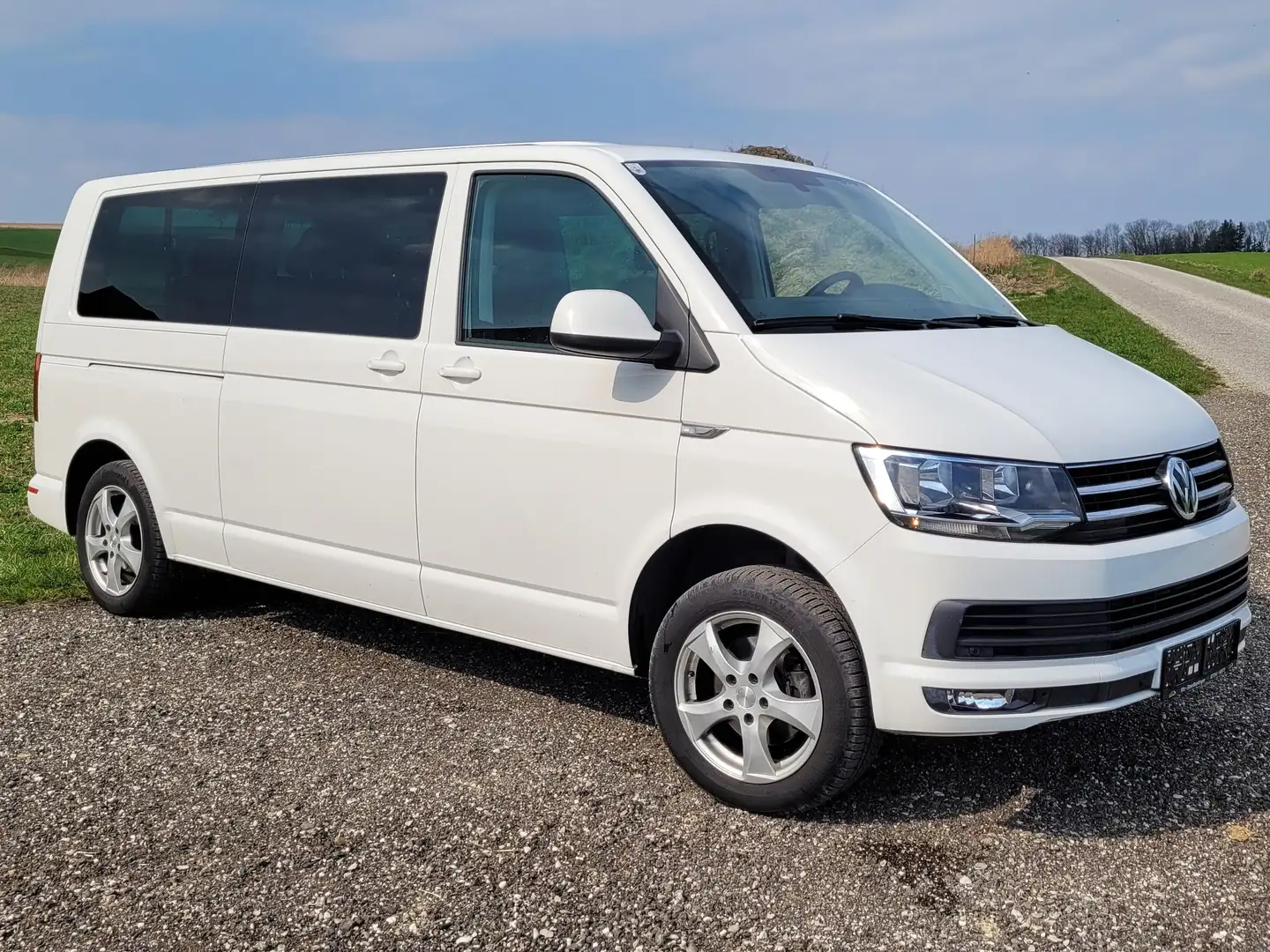 Volkswagen T6 Caravelle Caravelle LR Comfortline 2,0 TDI 4Motion BMT Comfortline Weiß - 1
