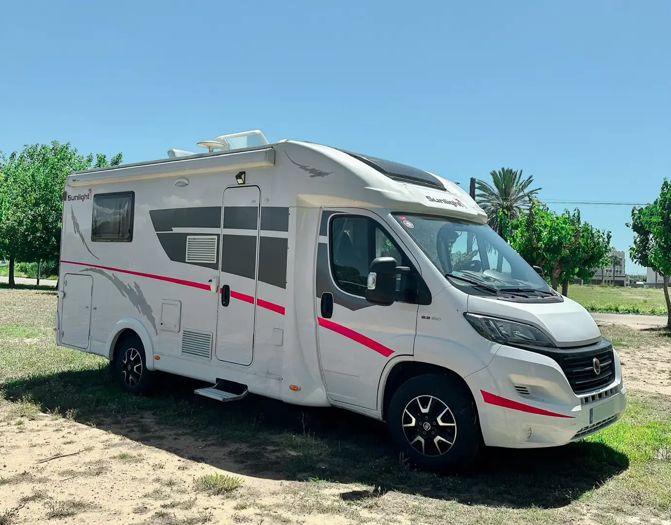 Fiat Ducato Ch.Cb.Maxi 35 2.3Mjt LPEGR Largo 130kW Blanco - 1