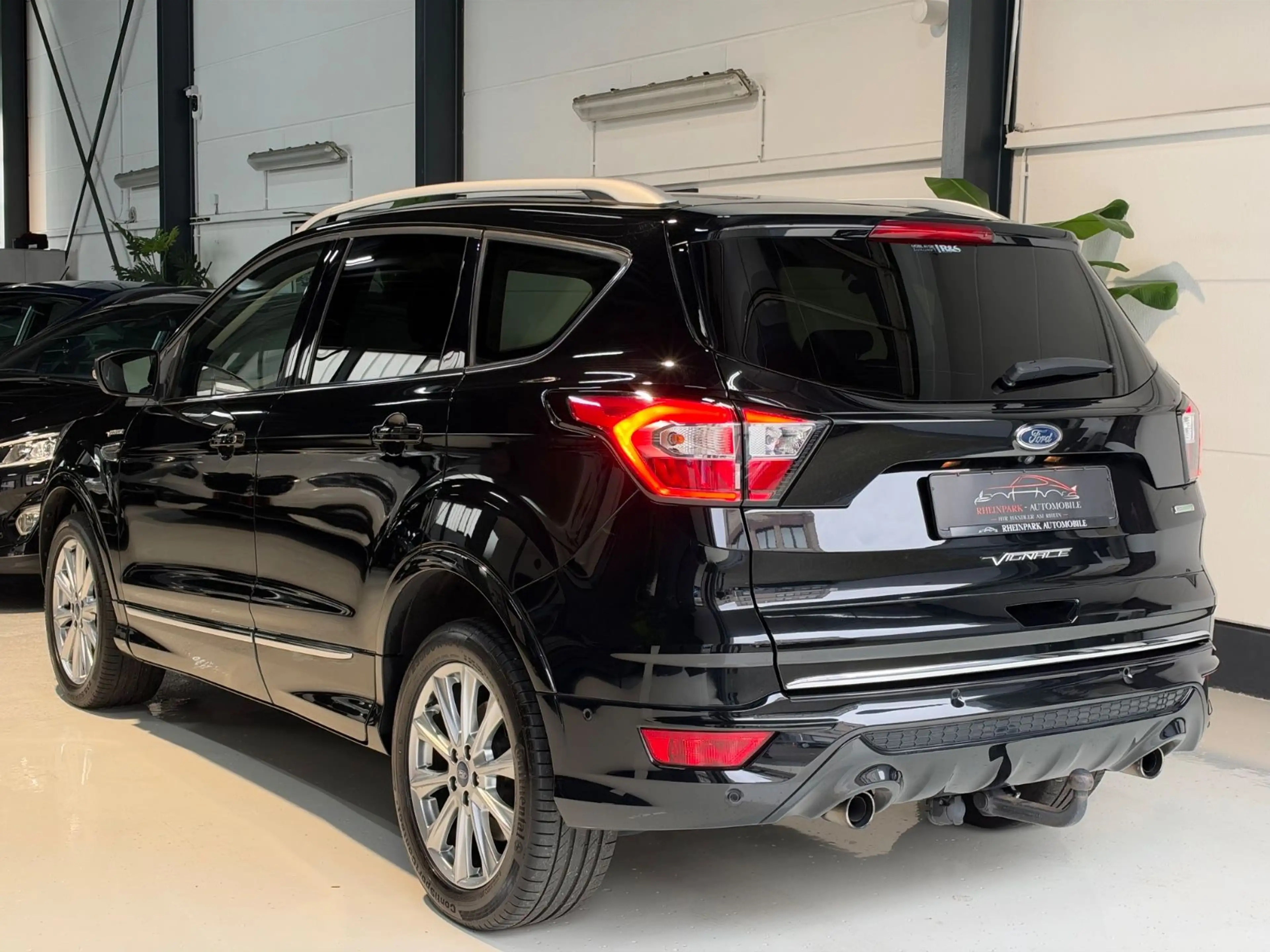 Ford Kuga Vignale Kamera AHK — photo 6