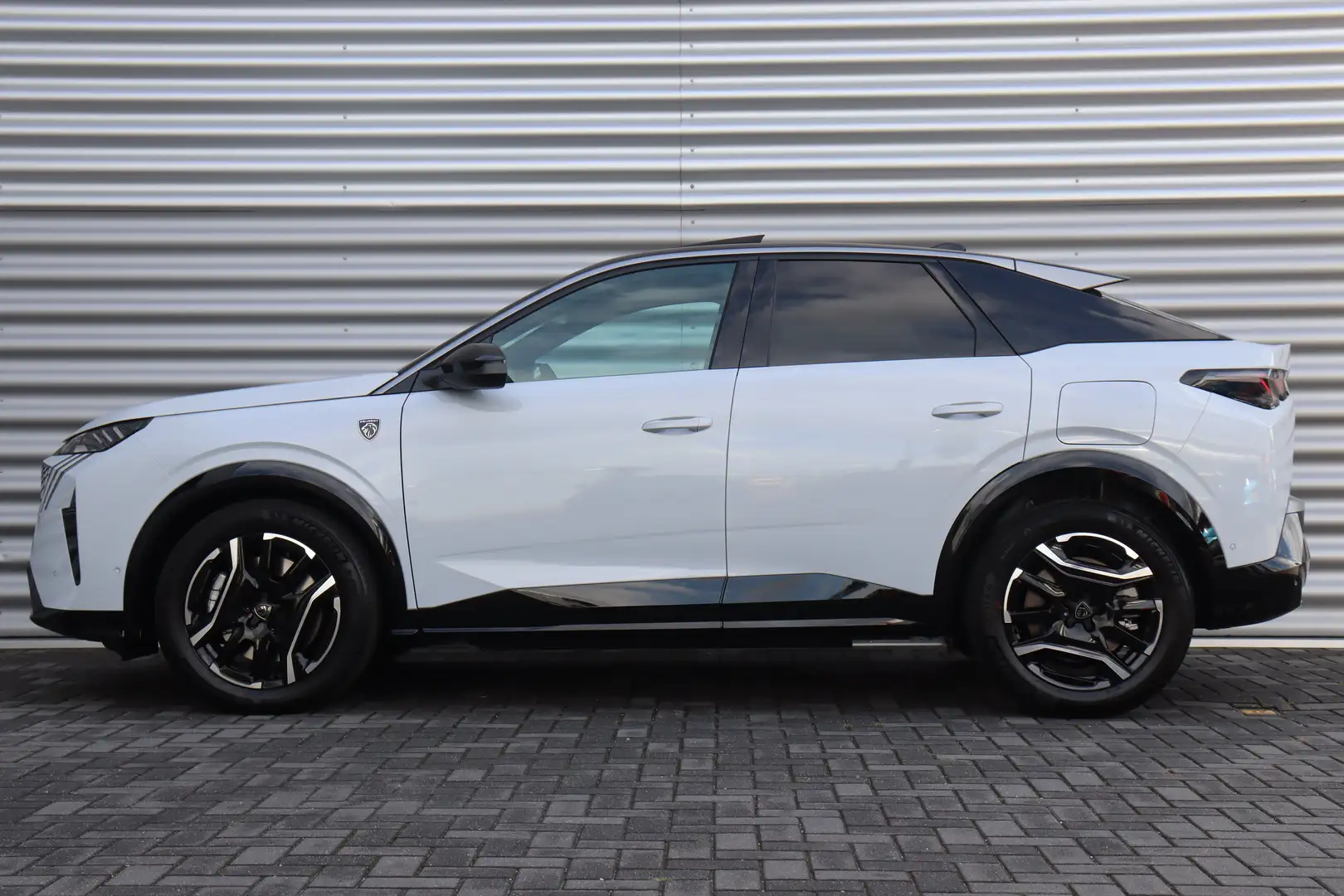 Peugeot 3008 e-3008 73KWH GT AVANTAGE 214PK / NAVI / LEDER / CL Blanc - 2