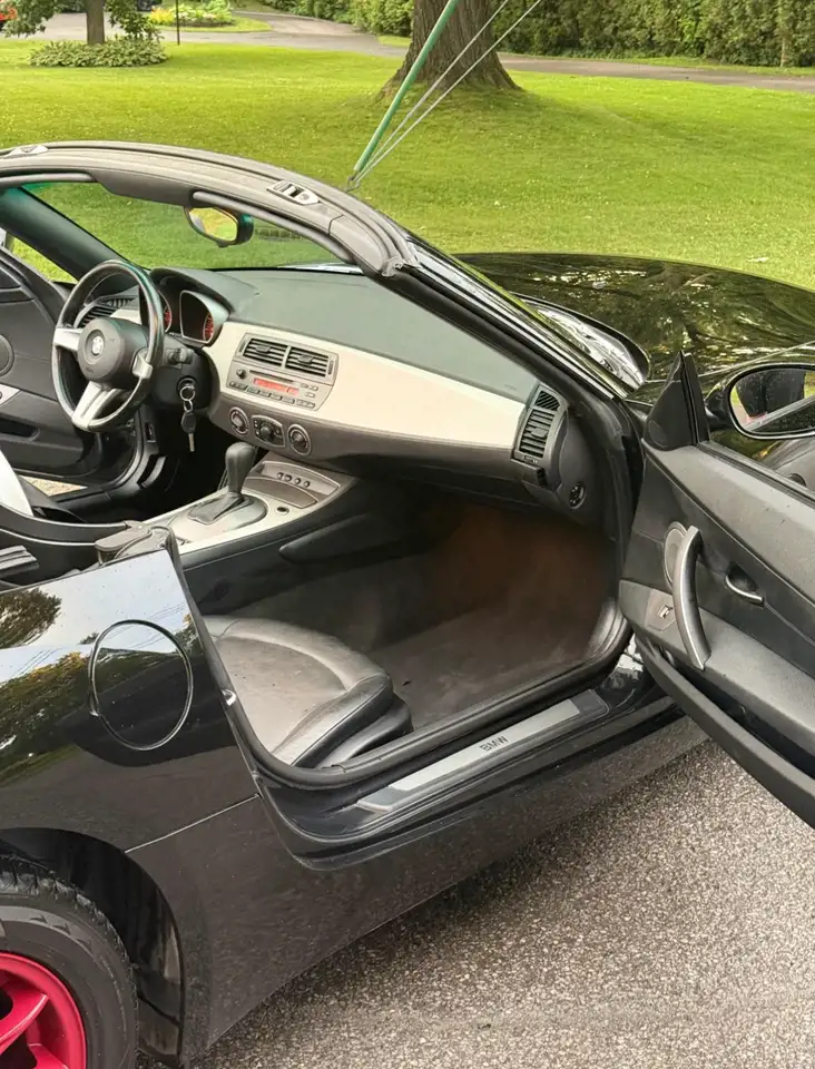 BMW Z4 снимка BMW Z4