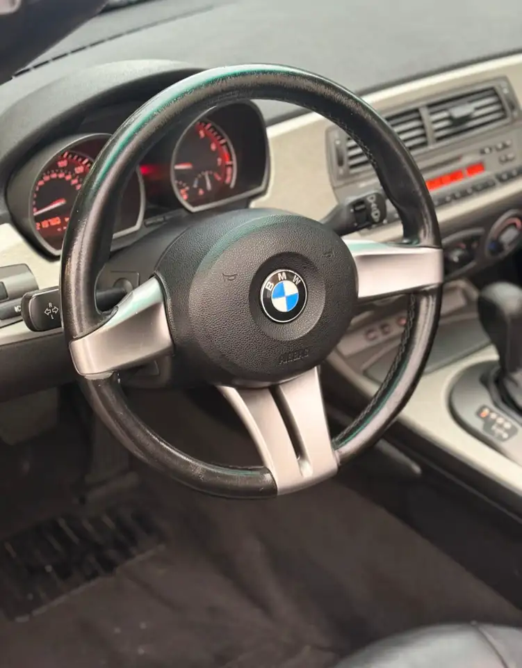 BMW Z4 снимка BMW Z4