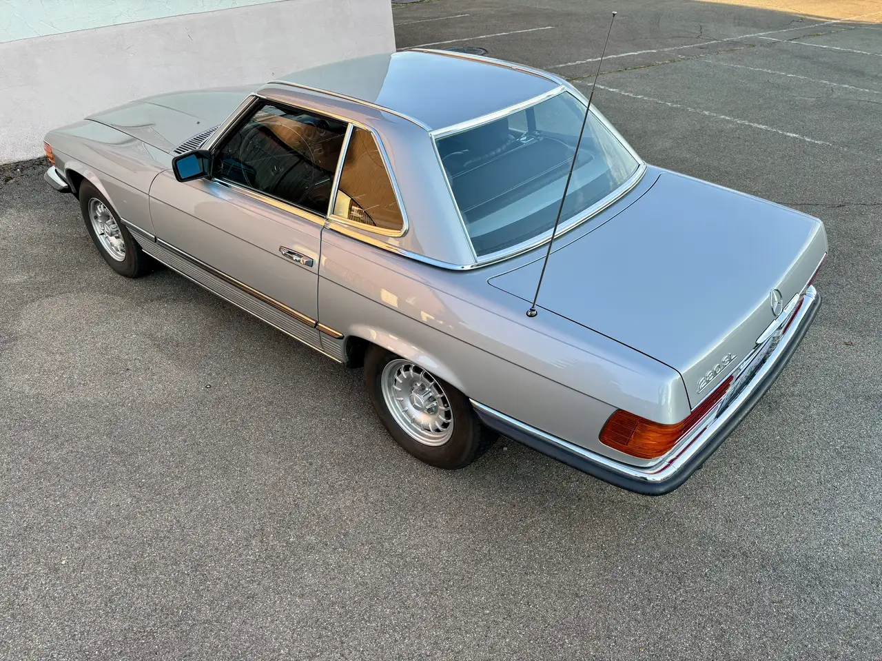 Mercedes-Benz SL 280, foto 3