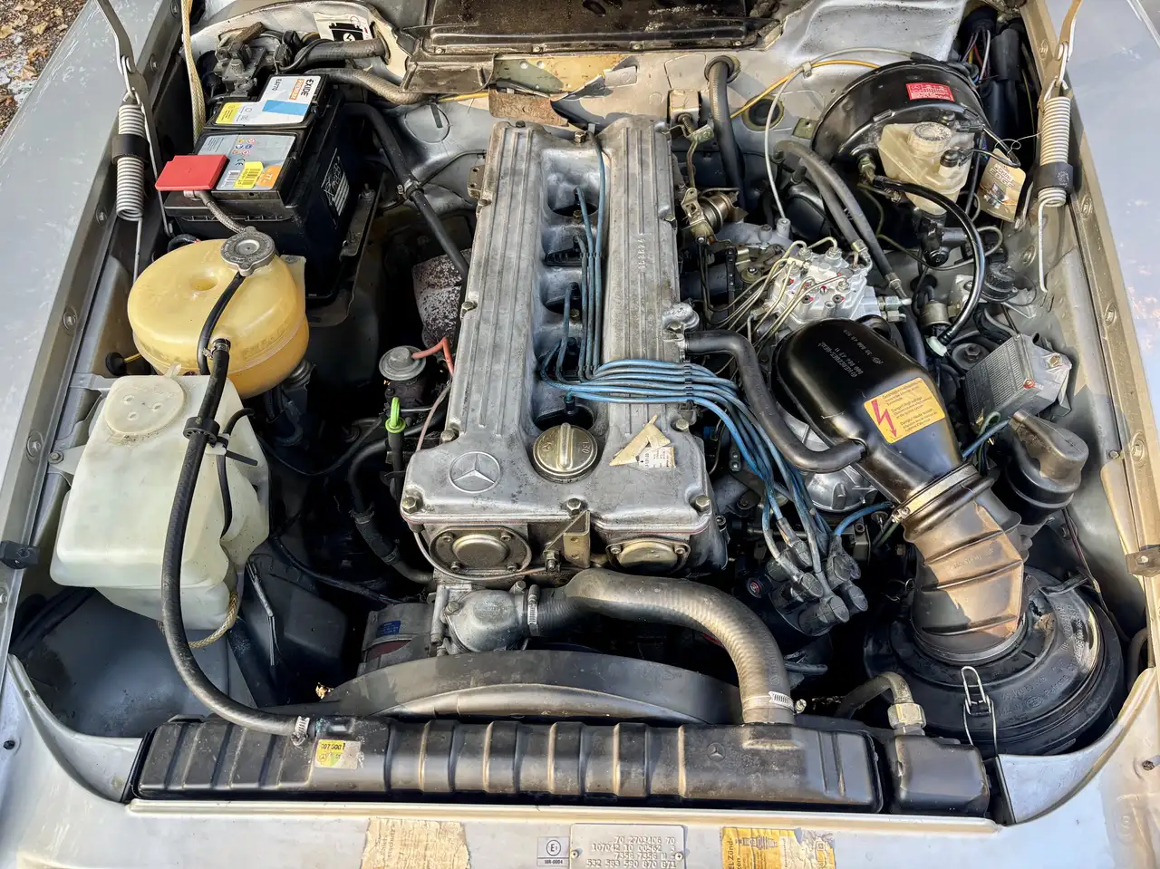 Mercedes-Benz SL 280, foto 12