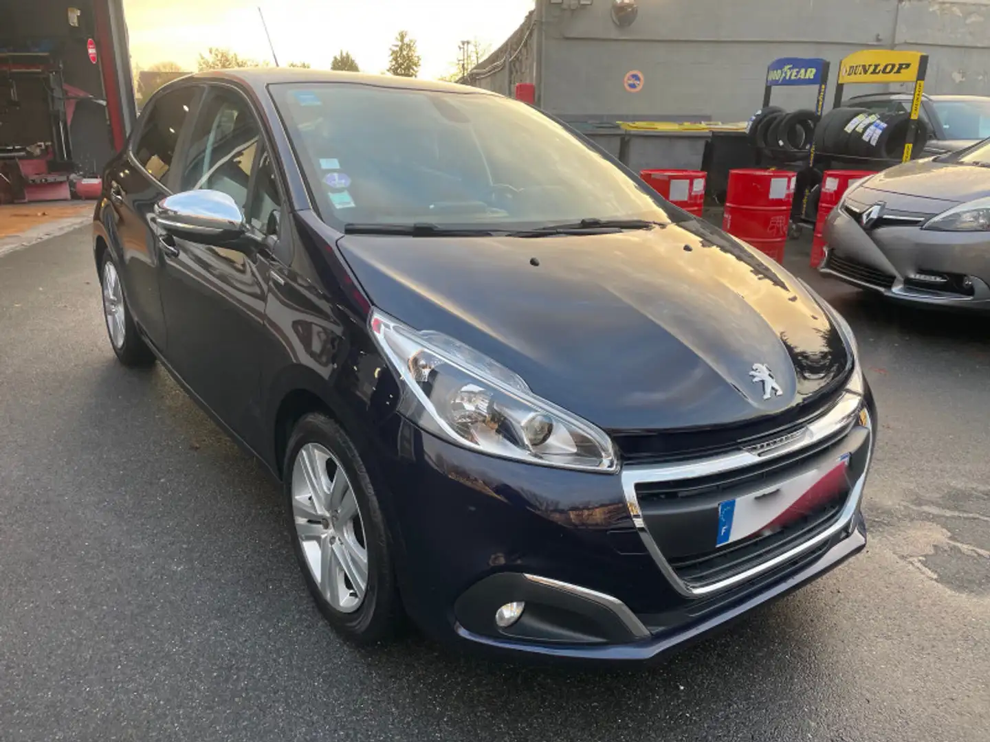 Peugeot 208 1.2 PURETECH 82CH STYLE 5P Bleu - 2
