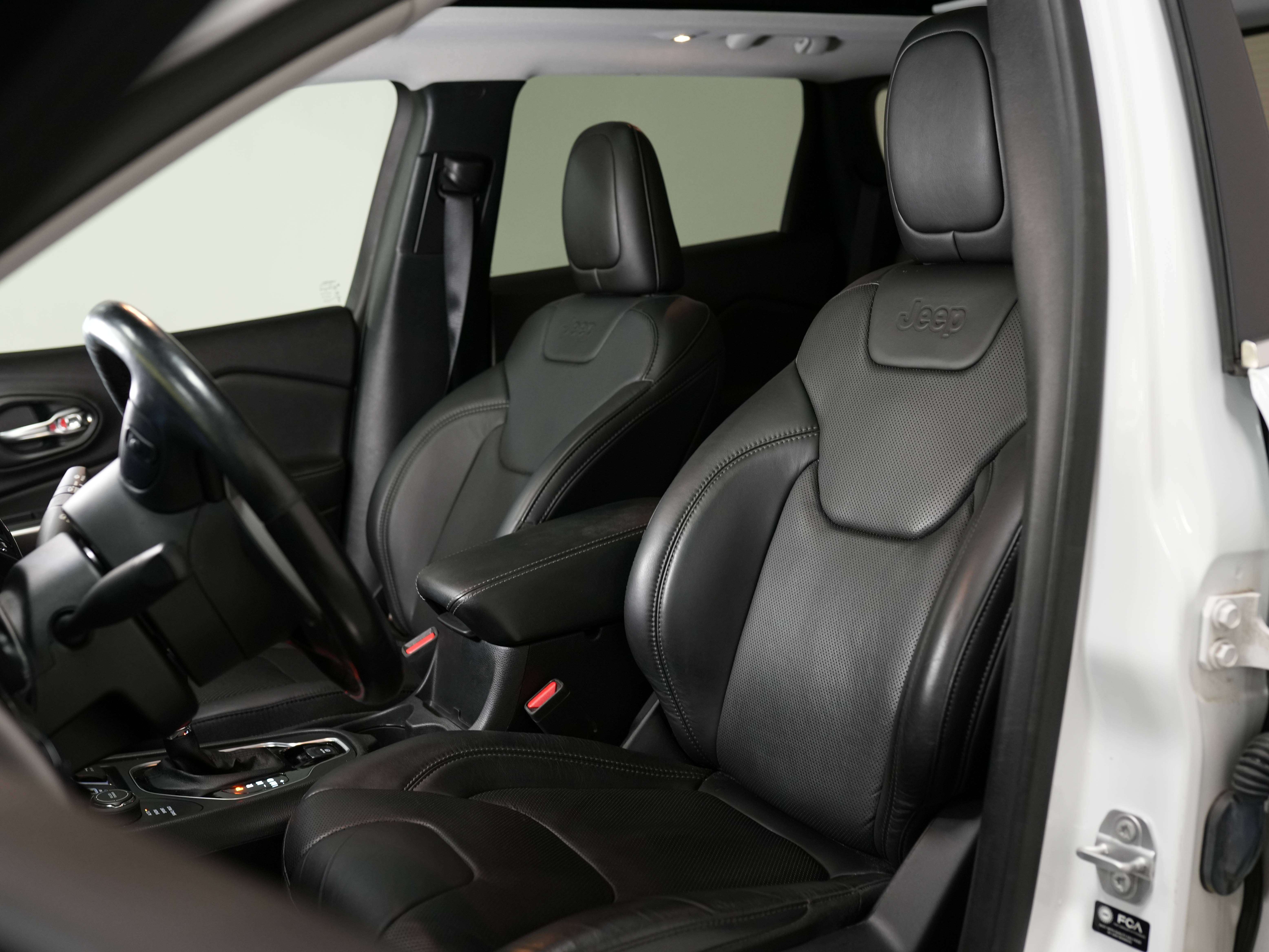 used 2021 Jeep Cherokee car, priced at $24,900