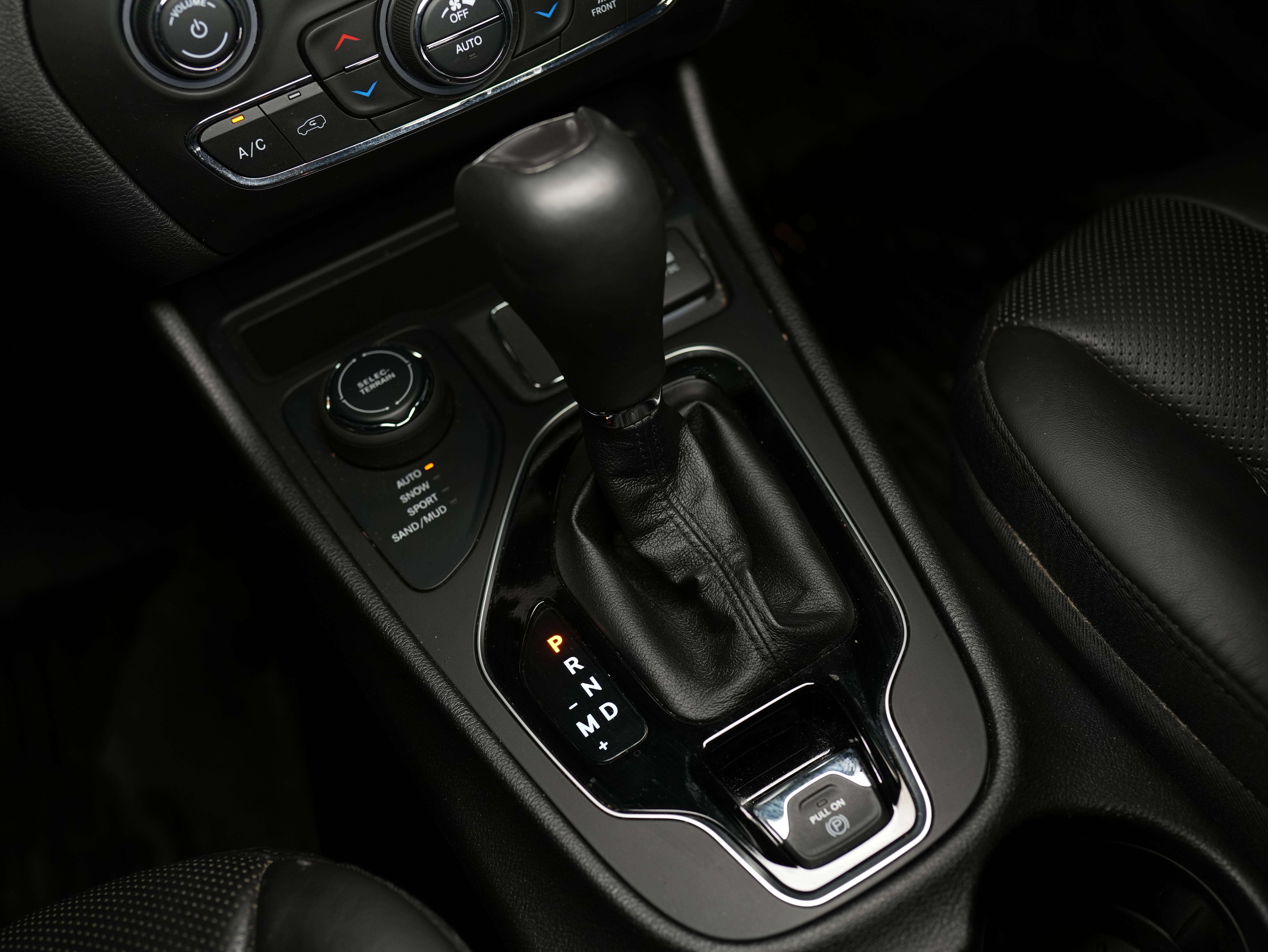 used 2021 Jeep Cherokee car, priced at $24,900