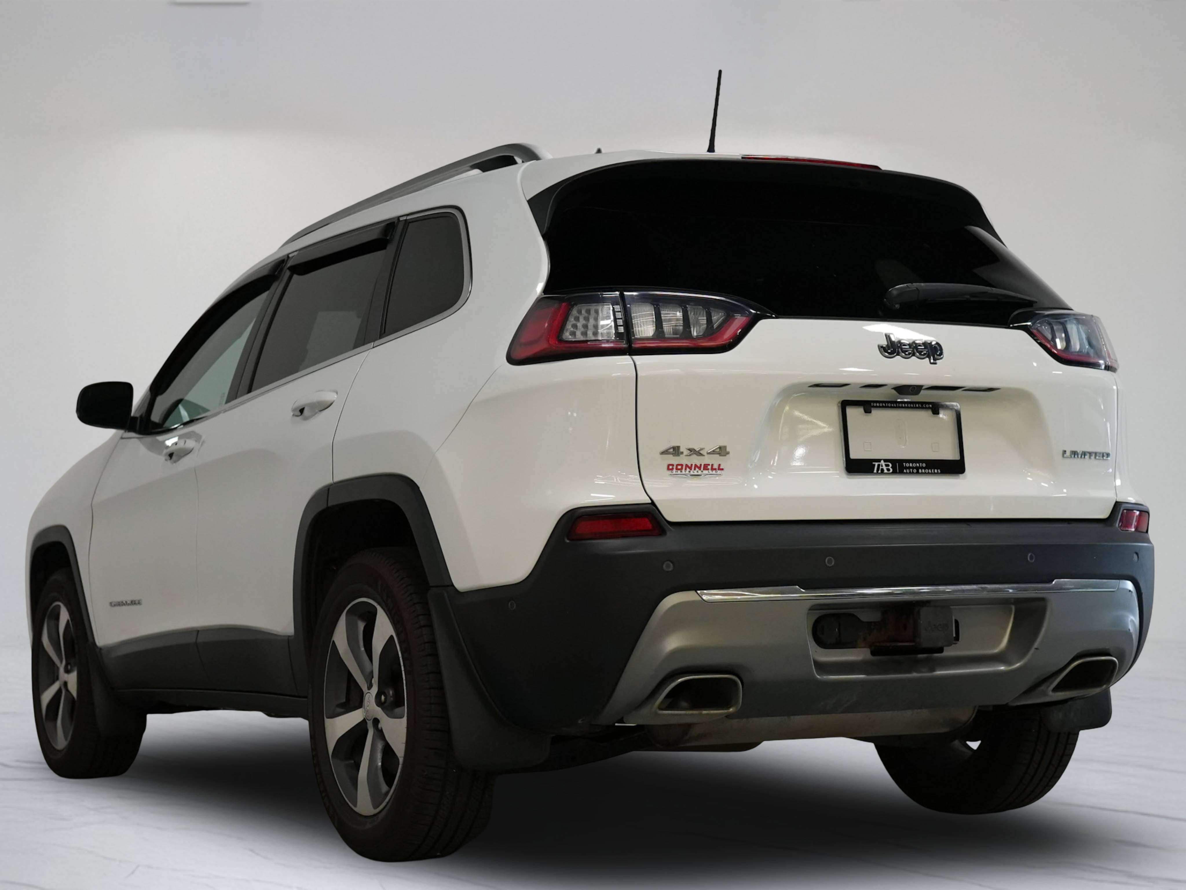 used 2021 Jeep Cherokee car, priced at $24,900