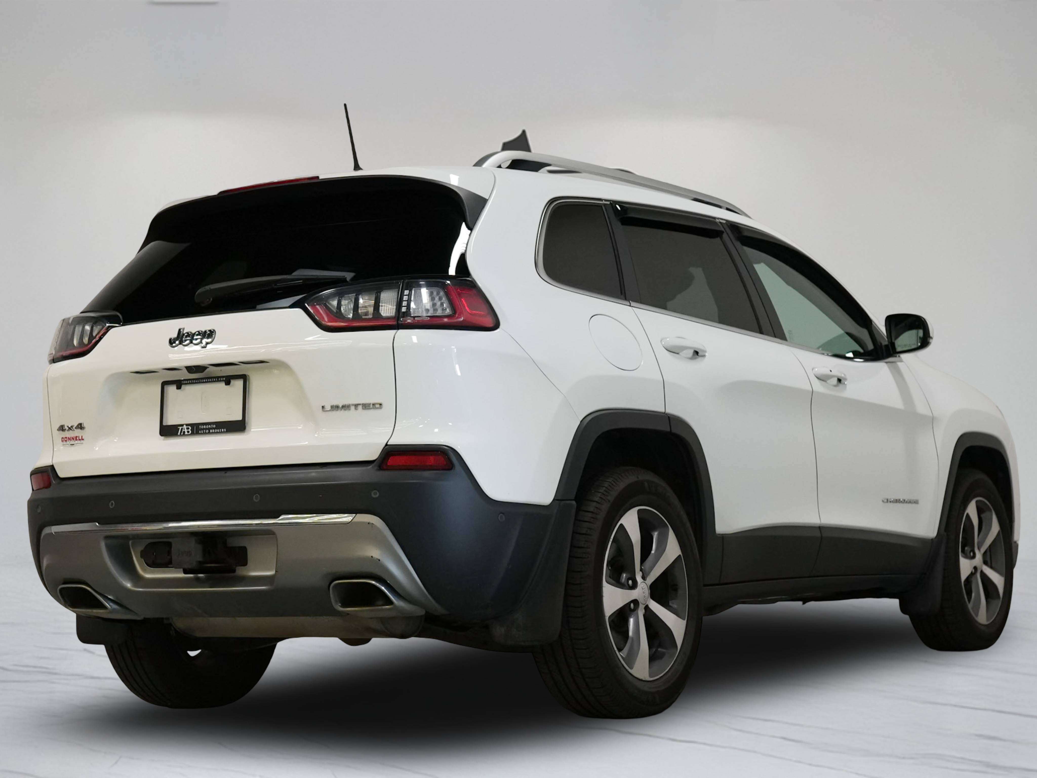 used 2021 Jeep Cherokee car, priced at $24,900