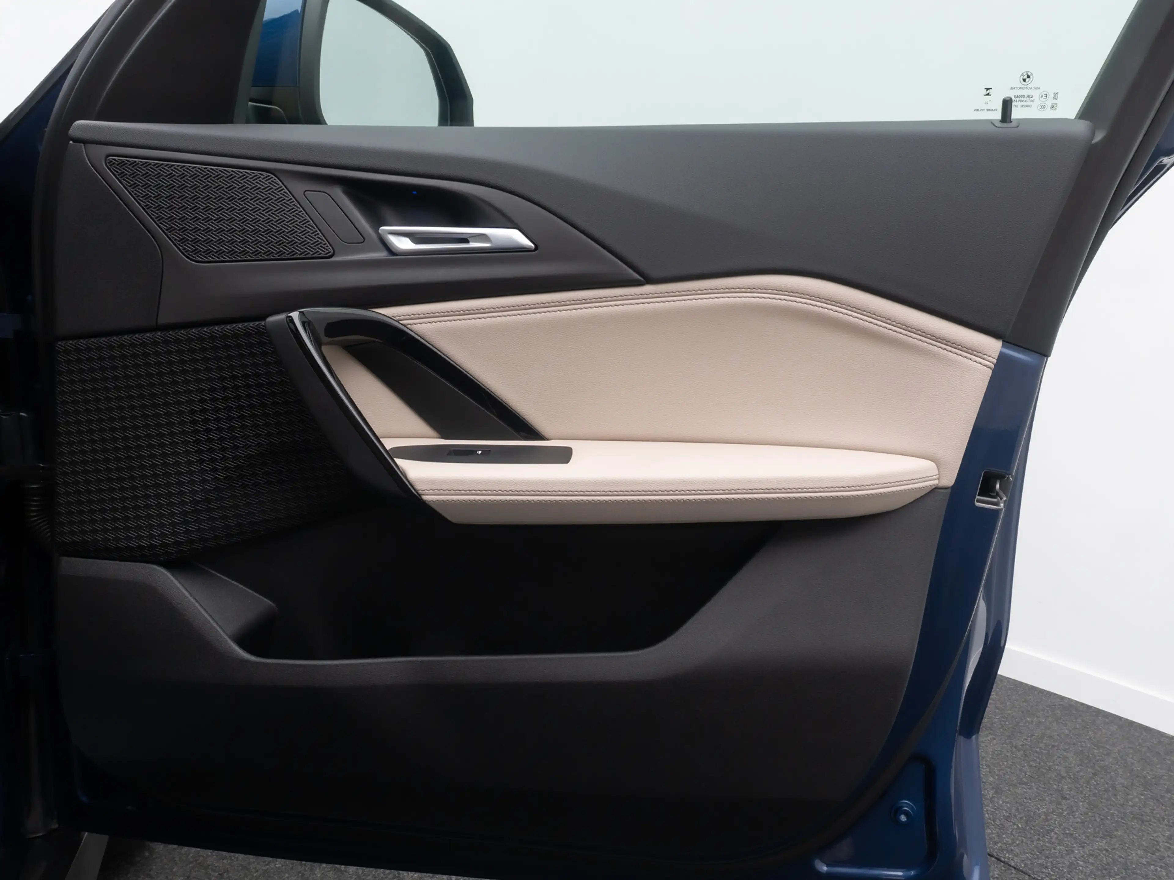 BMW iX1 360° HUD DAB Komfort AHK M Sport Leder — photo 29