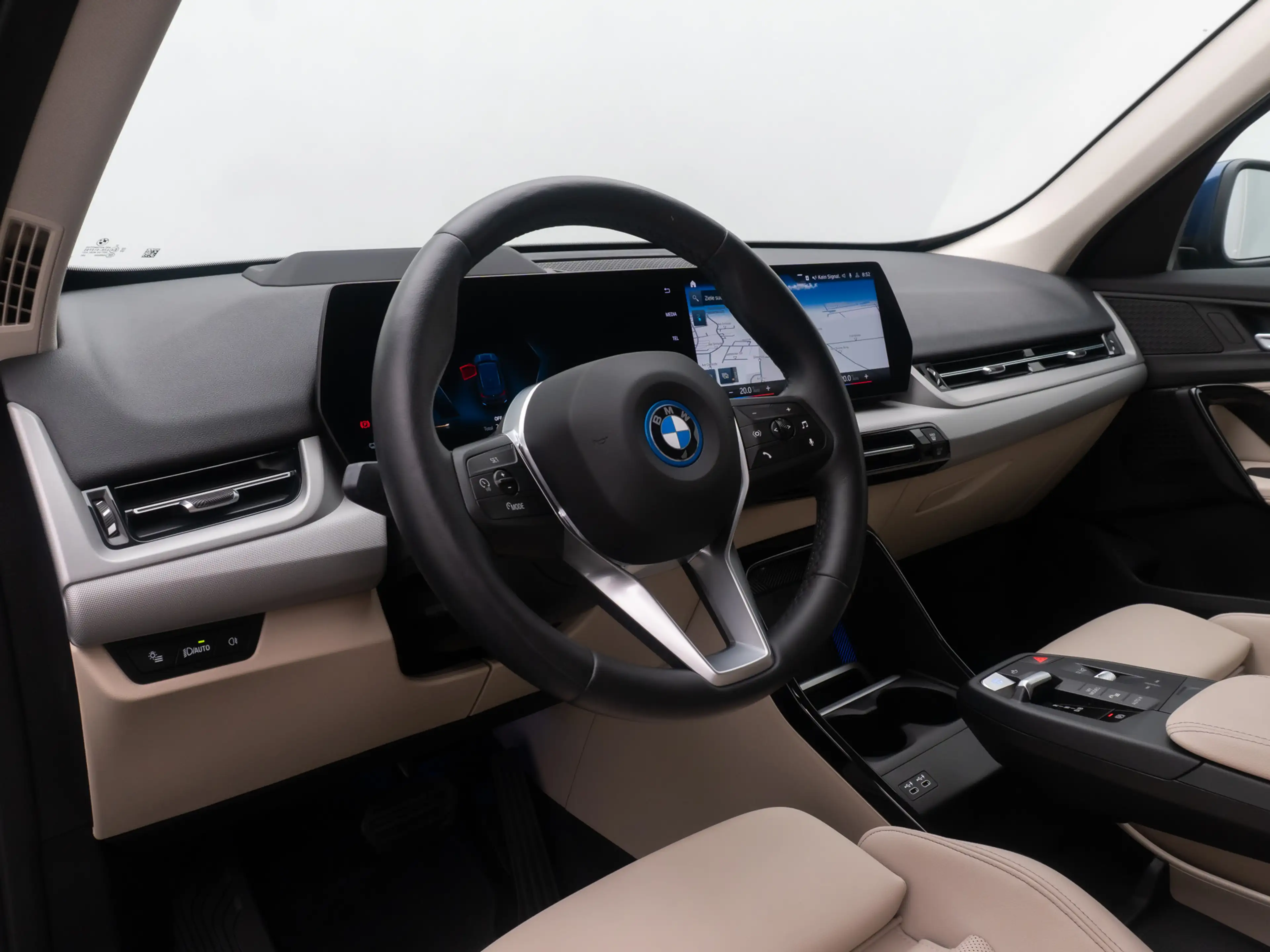 BMW iX1 360° HUD DAB Komfort AHK M Sport Leder — photo 20