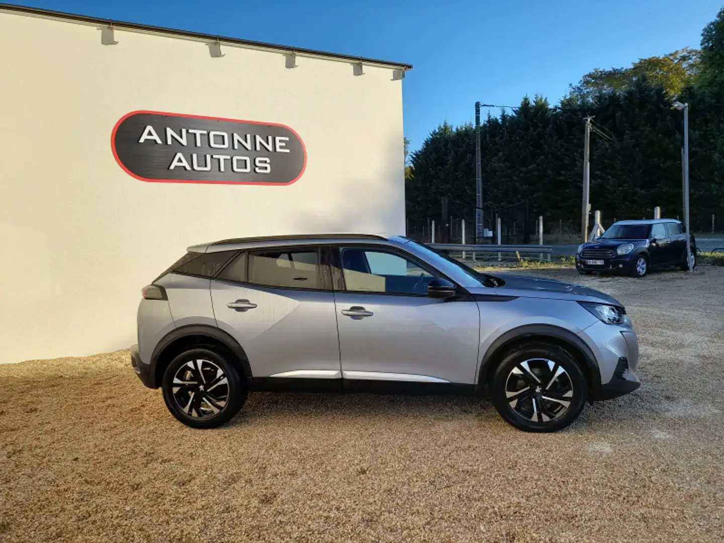 Peugeot 2008 1.5 BLUEHDI 130CH S\u0026S ALLURE EAT8 Gris - 2