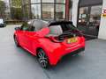 Toyota Yaris 1.5 Hybrid Launch Edition AUTOMAAT STOELVERWARMING Rood - thumbnail 3