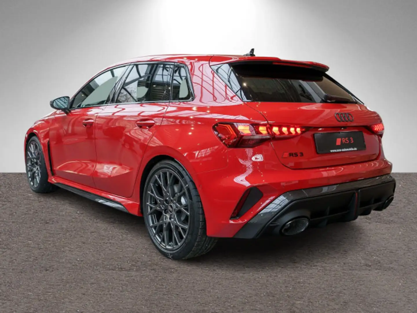 Audi RS3 294(400) kW(PS) S tronic Rouge - 2