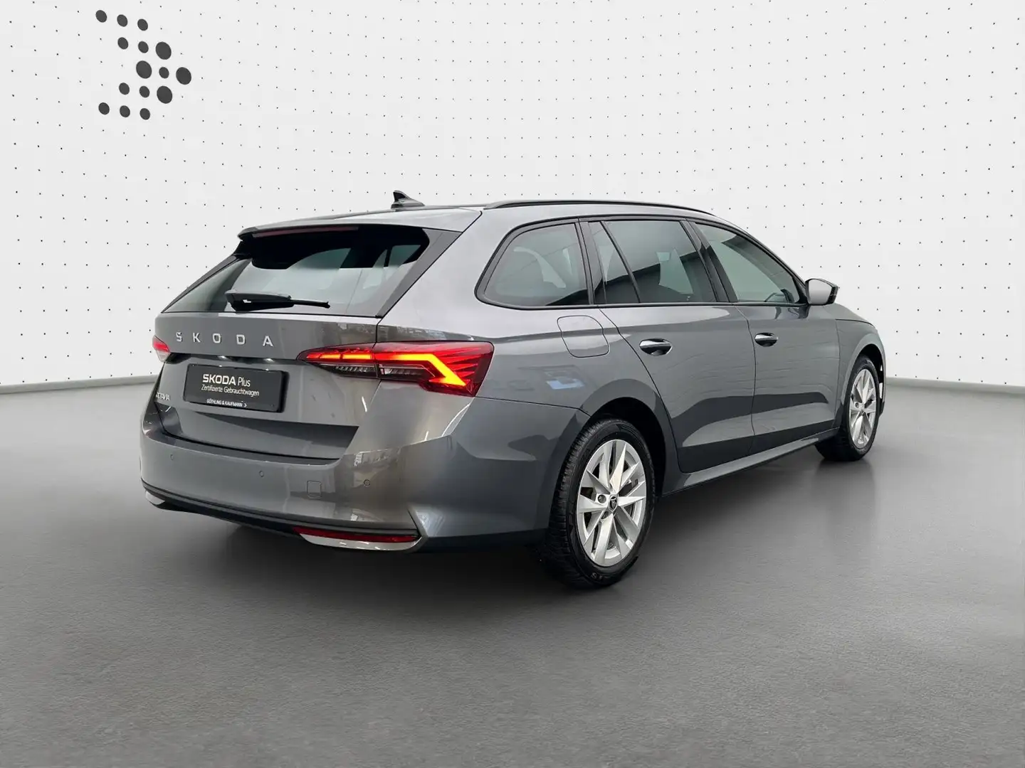 Skoda Octavia Combi Selection 1.5 TSI DSG*NAVI*KAM*SHZ Gris - 2