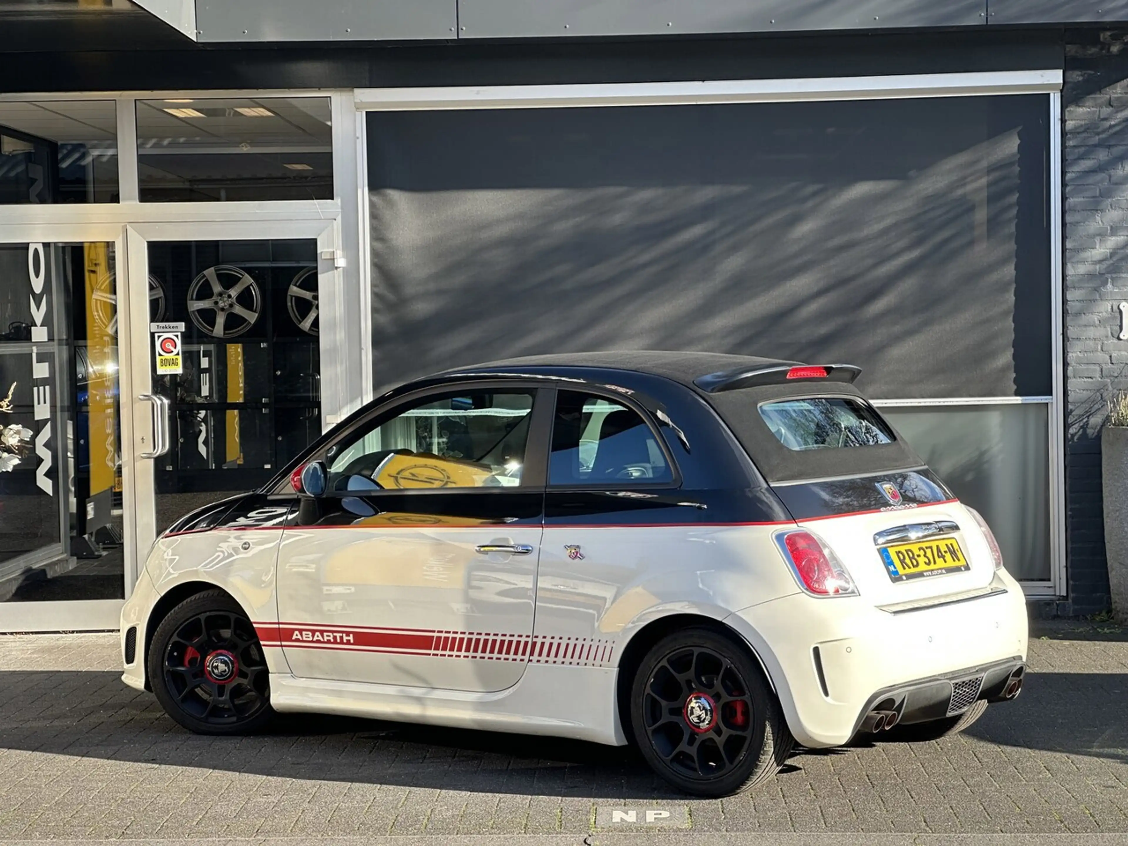 Fiat 500 Abarth 1.4 T-Jet Competizione — photo 3