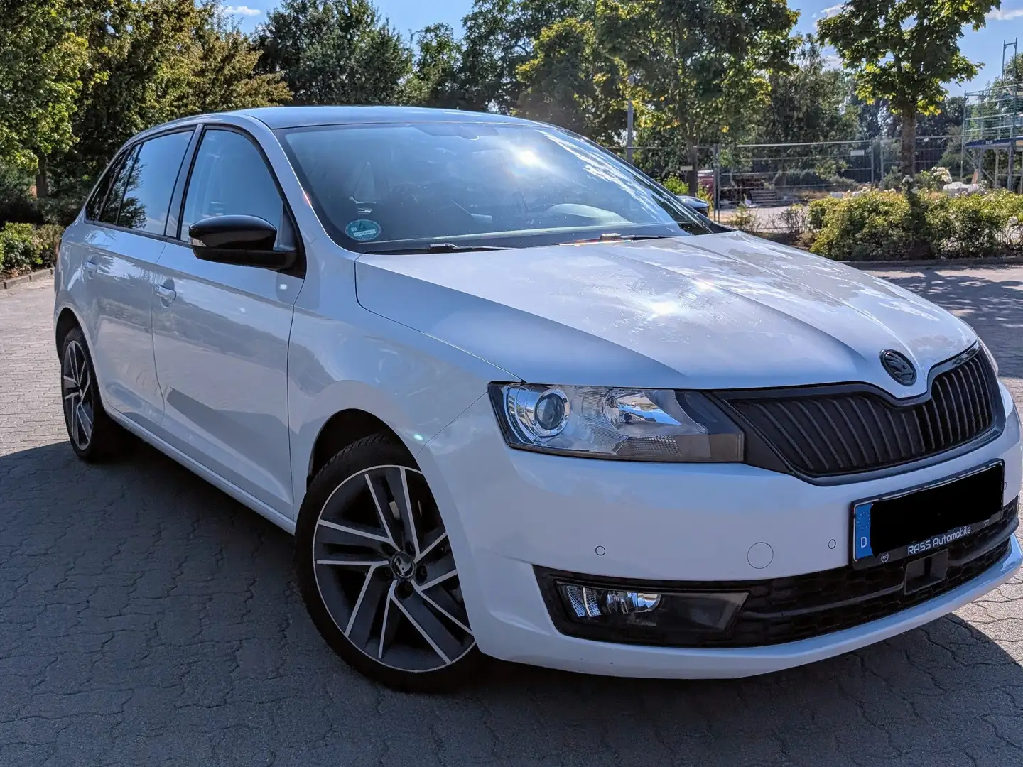 Skoda Rapid/Spaceback Rapid Spaceback 1.2 TSI Style Weiß - 1