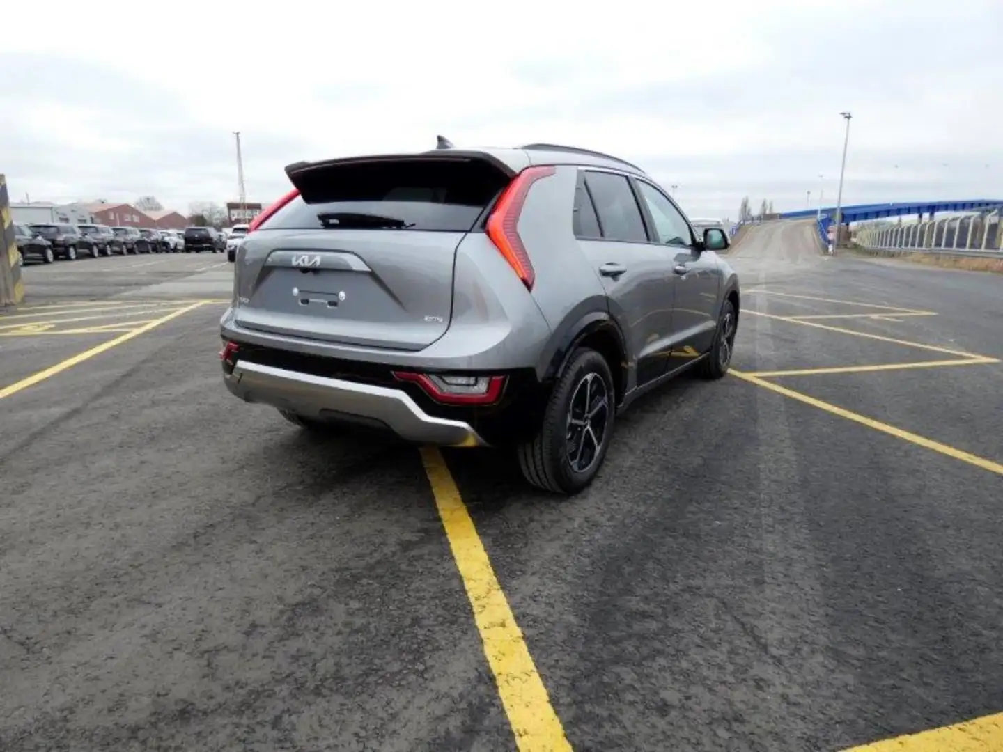 Kia Niro 1.6 HEV DCT Vision Kamera Navi KomfortPaket Grau - 2
