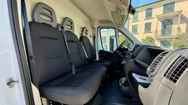 Fiat Ducato view 14