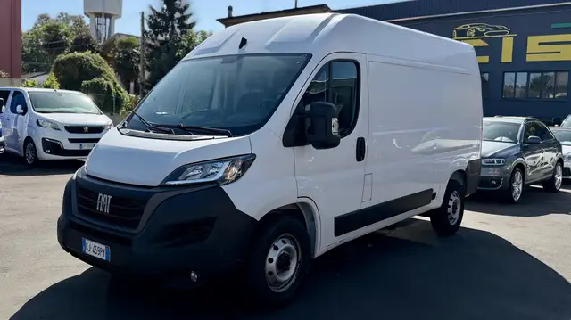 Fiat Ducato view 3