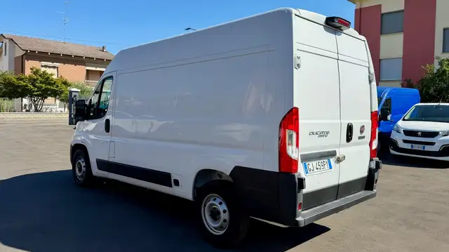 Fiat Ducato view 4