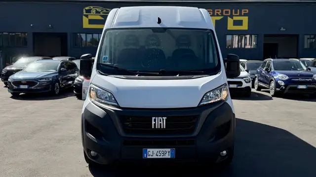 Fiat Ducato view 2