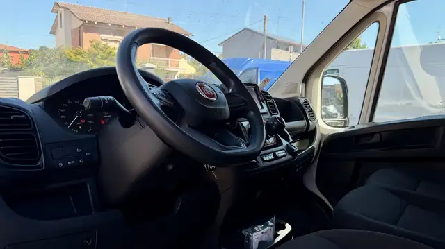 Fiat Ducato view 10