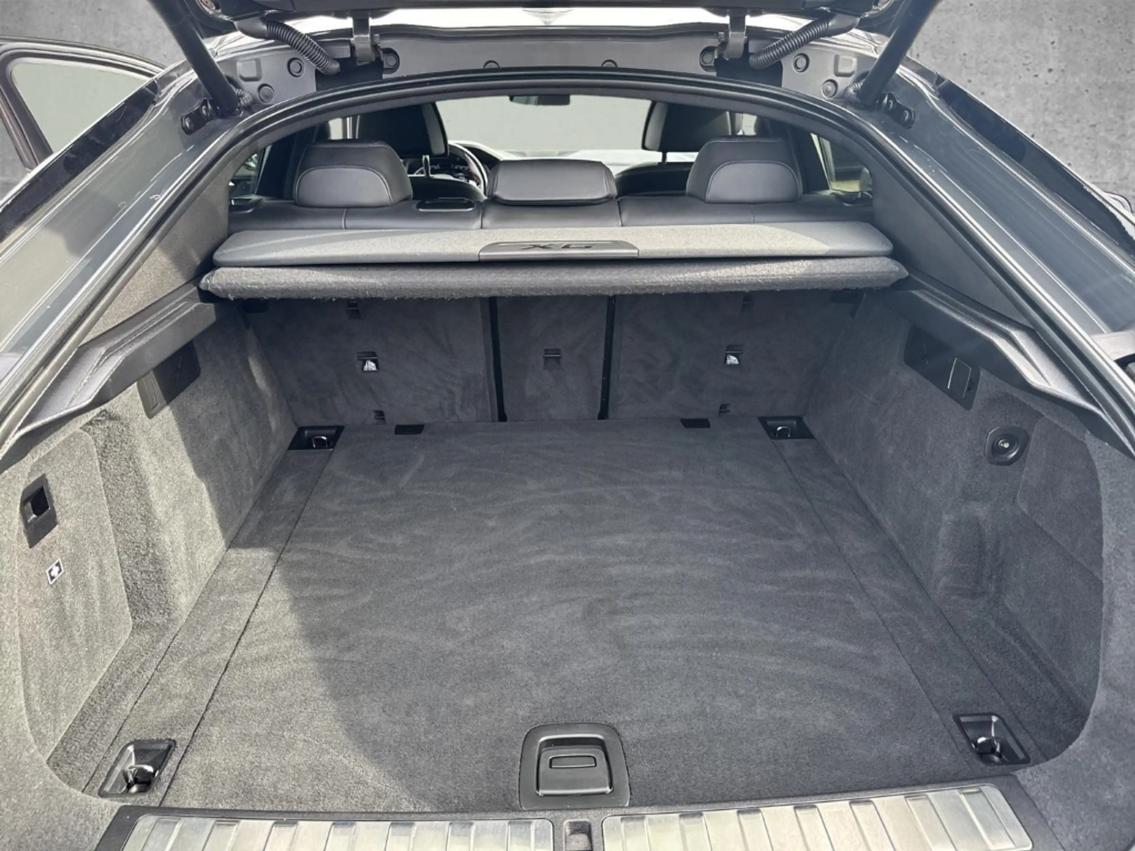 BMW X6 xDrive 40d Sportpaket HUD AD AHK-klappbar El. Pano — photo 14