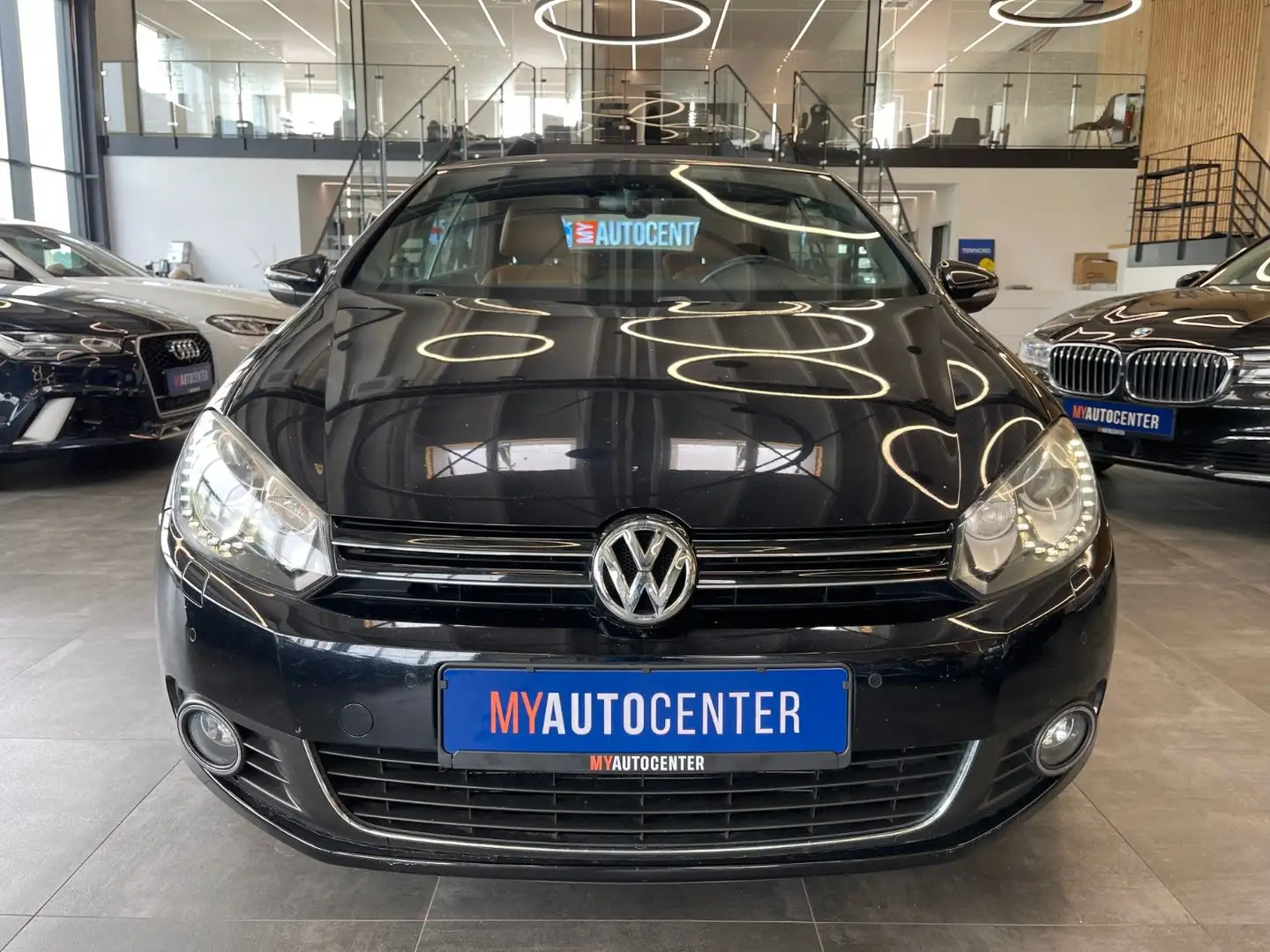 Volkswagen Golf VI Cabriolet 1.6 TDI *XENON*LEDER*PDC*LED* Schwarz - 2