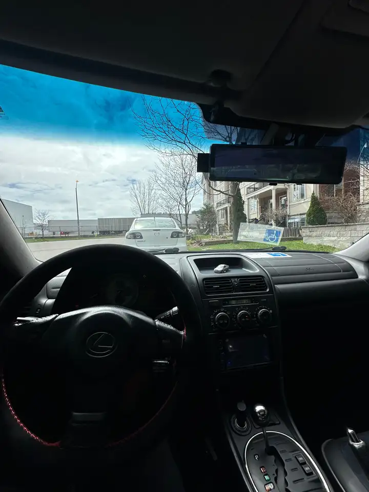 Lexus IS photo Lexus IS