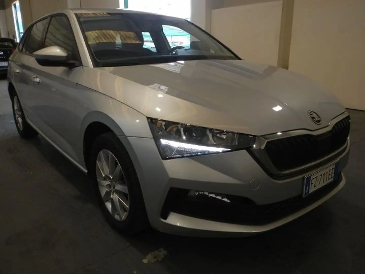 Skoda Scala 1.6 tdi Ambition 115cv dsg - FZ711EE Argento - 2