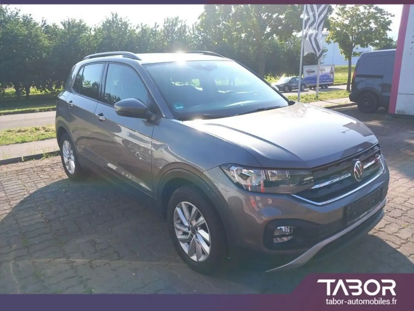 Volkswagen T-Cross 1.0 TSI 110 DSG Life WinterP Gris - 2