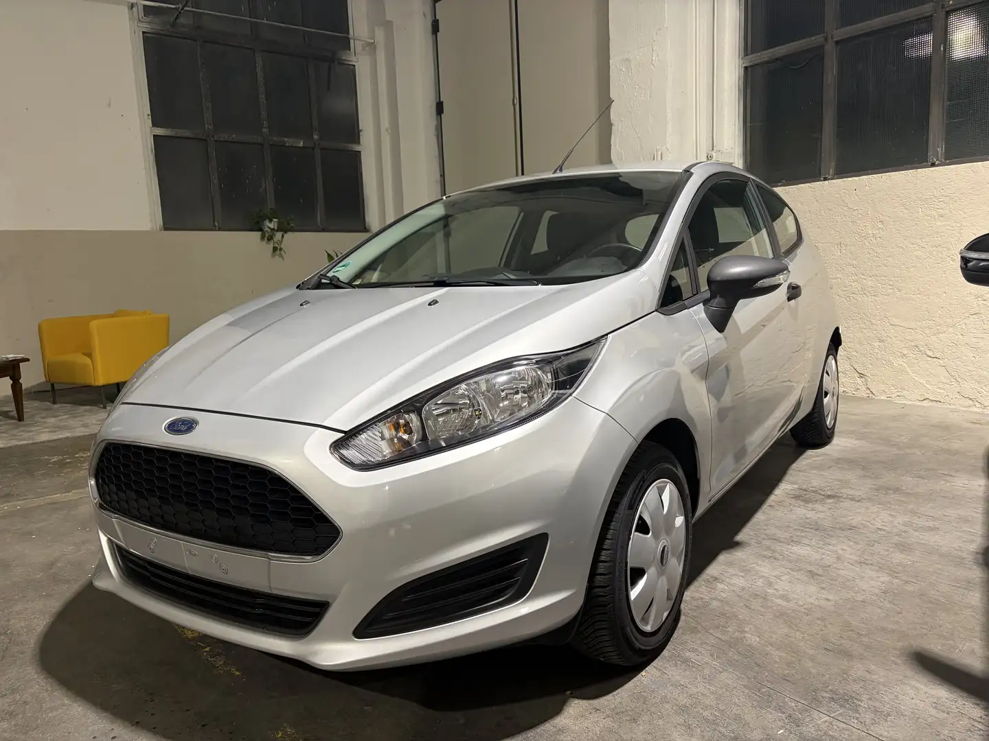 Ford Fiesta 3p 1.2 Business 60cv Argintiu - 2
