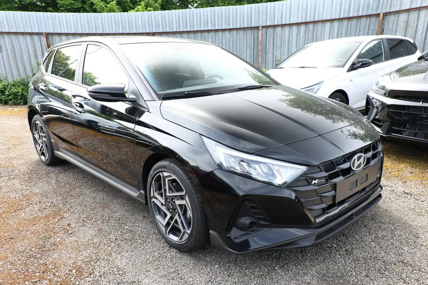 Hyundai i20 N Line 1.0 TGDI 100 DCT N-Line Nav LED SHZ Kam ... Schwarz - 2