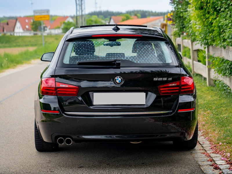BMW 525 Touring Luxury Line Panorama Harman Kardon ACC Soft Close — photo 3