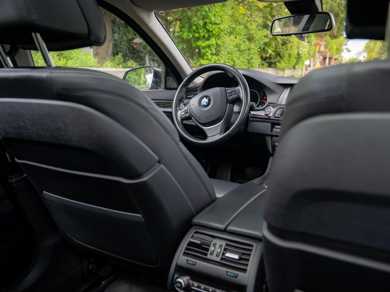 BMW 525 Touring Luxury Line Panorama Harman Kardon ACC Soft Close — photo 12