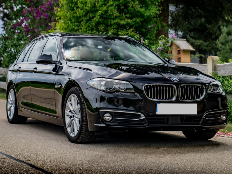BMW 525 Touring Luxury Line Panorama Harman Kardon ACC Soft Close — photo 9