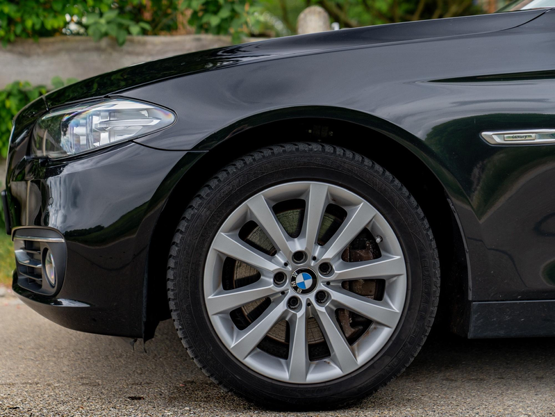 BMW 525 Touring Luxury Line Panorama Harman Kardon ACC Soft Close — photo 5