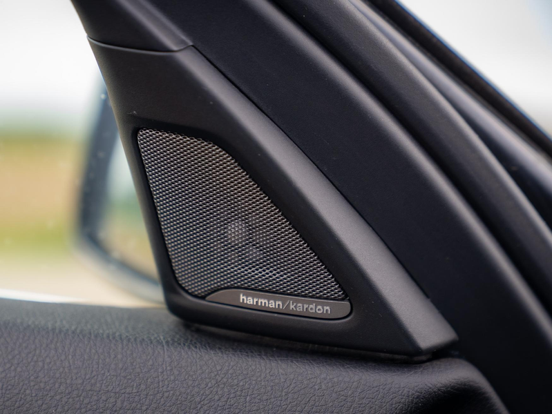 BMW 525 Touring Luxury Line Panorama Harman Kardon ACC Soft Close — photo 13