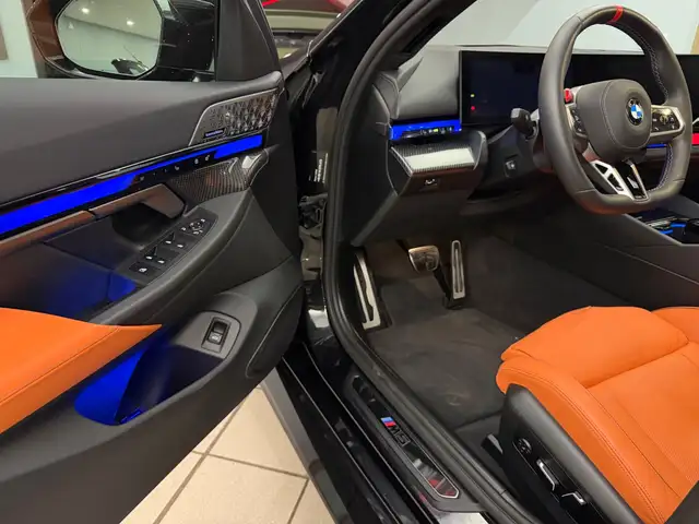 BMW M5 view 8