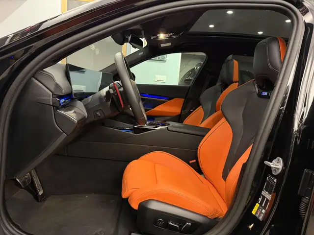 BMW M5 view 7