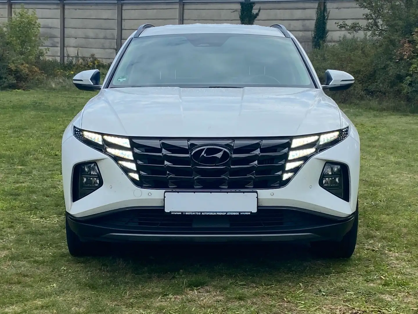 Hyundai TUCSON 1.6 T-GDI PHEV *Navi*ACC*LED*RFKamera* Weiß - 2