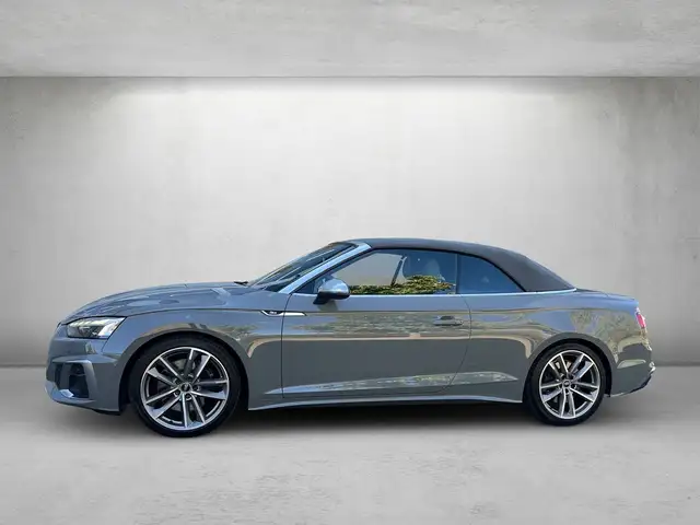 Audi S5 view 2