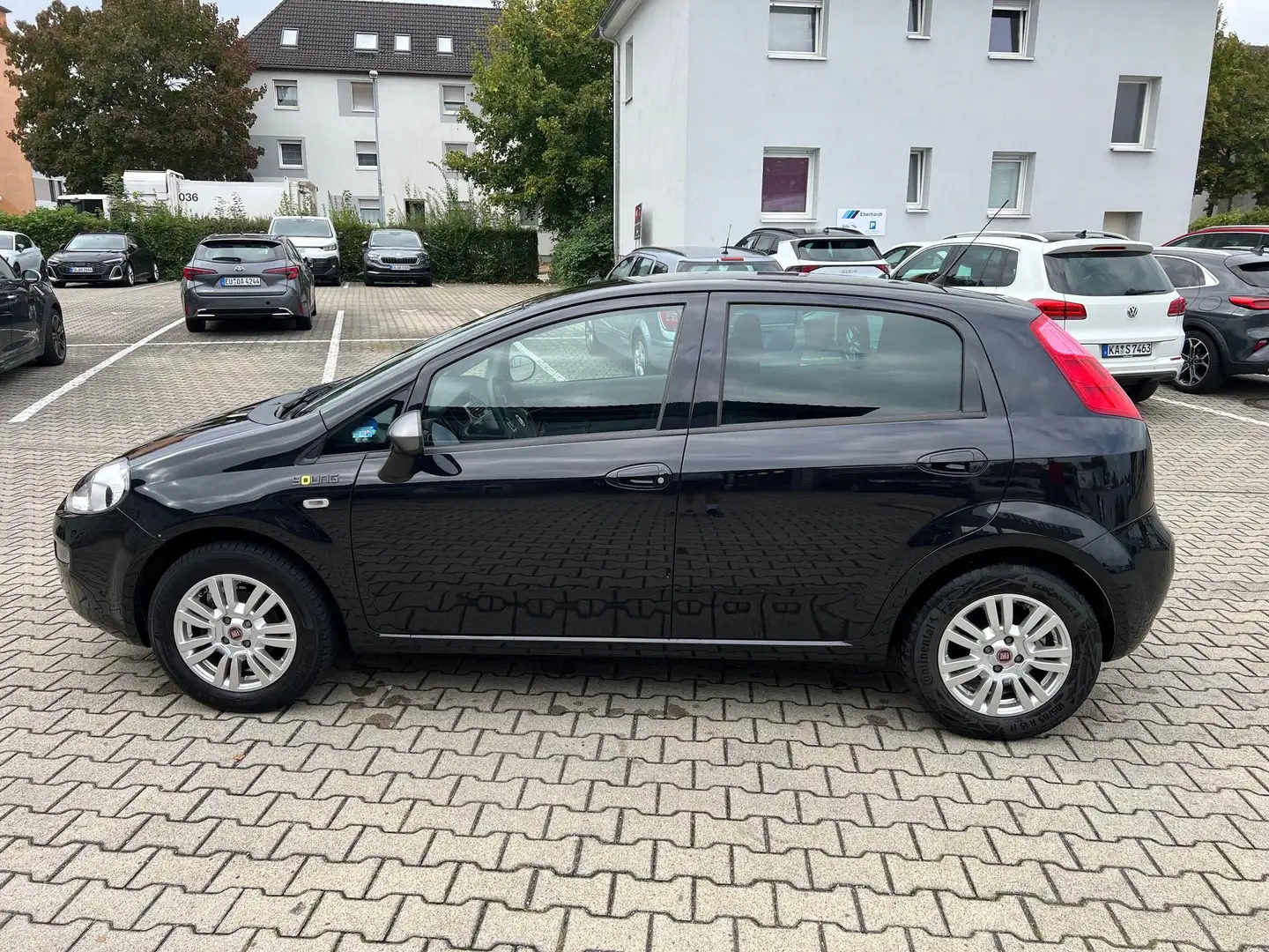 Fiat Punto 1,2 Schwarz - 2